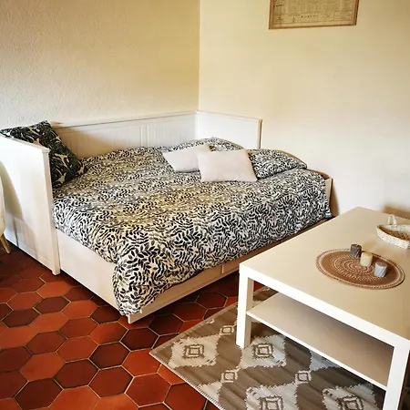 Escapade Au Prieure Дом отдыха